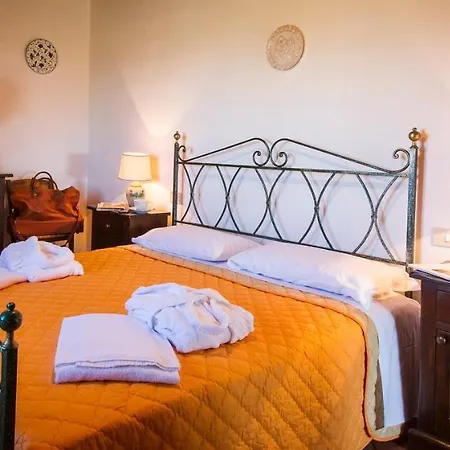 Borgo Montemaggiore Agroturismo *