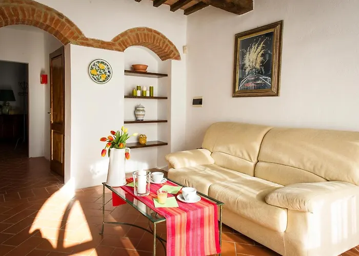 Borgo Montemaggiore Κατάλυμα σε φάρμα Rapolano Terme