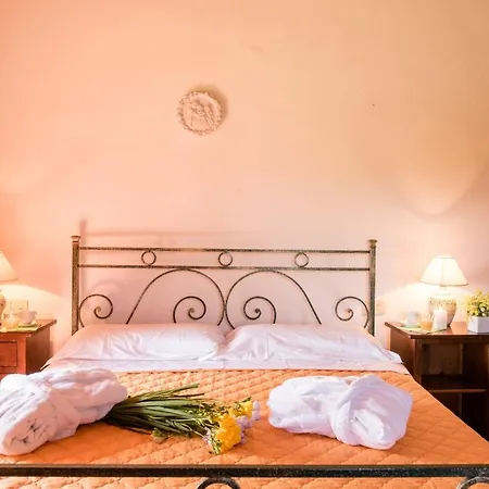 Borgo Montemaggiore Alojamento de Turismo Rural Rapolano Terme